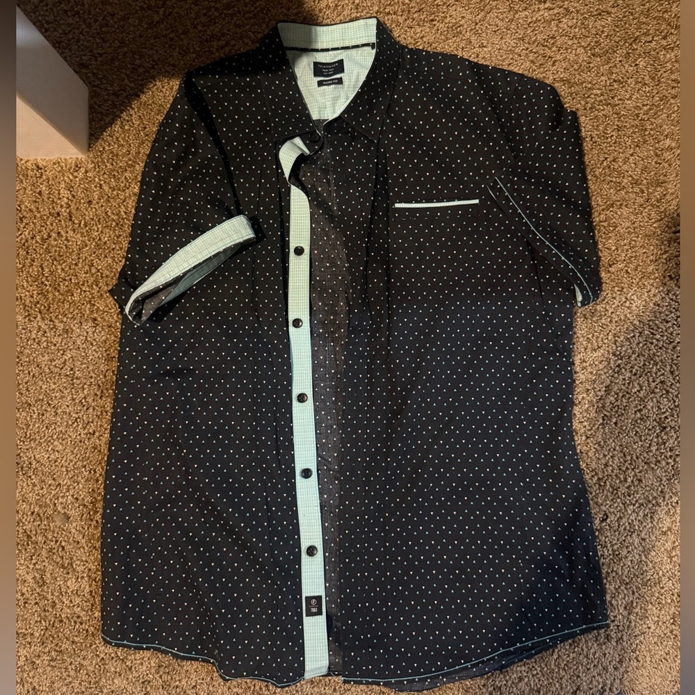 7 Diamonds Short Sleeve Button Up